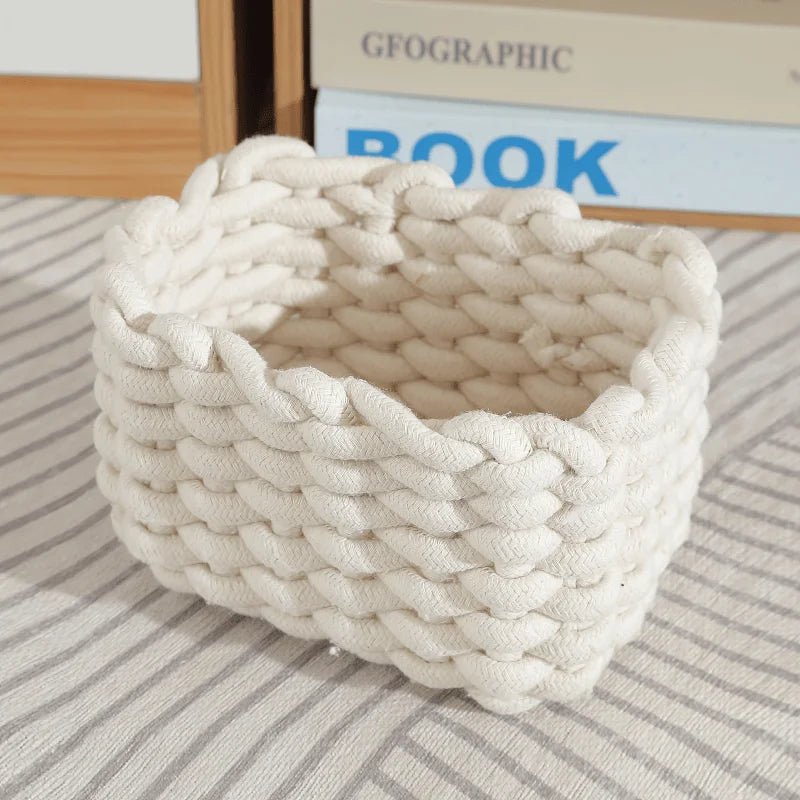 Panier Essentiel en Crochet-Sobre